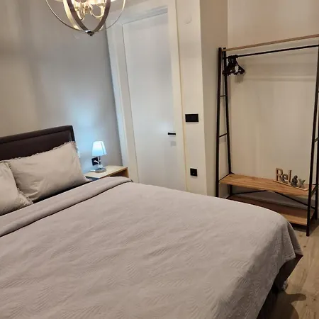 فيلة Efsa Emin Sitesi